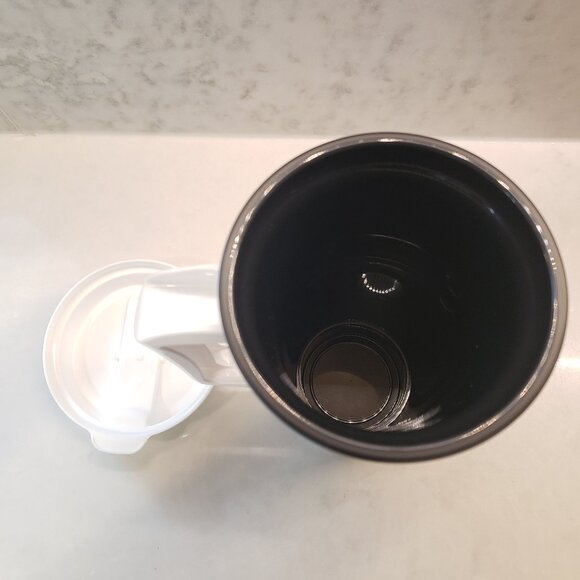 Brand new 2019 Tim Hortons Toronto Maple Leafs Plastic travel mug - Picture 3 of 5